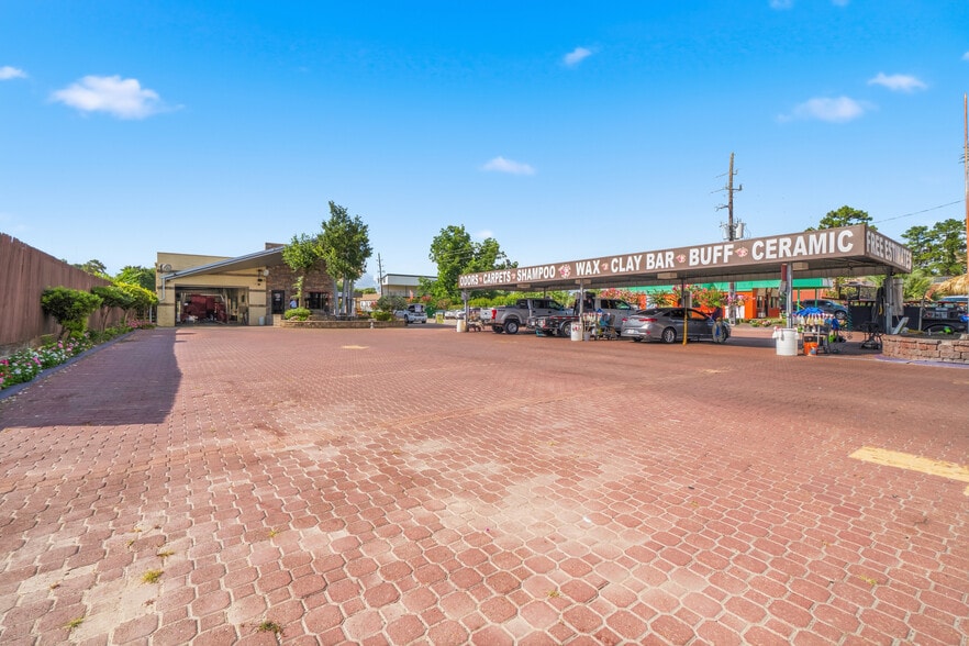 3211 Cypress Creek Pky, Houston, TX for sale - Building Photo - Image 3 of 43