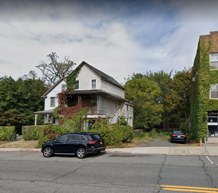 189 Brook St, Scarsdale, NY à vendre Photo principale- Image 1 de 4