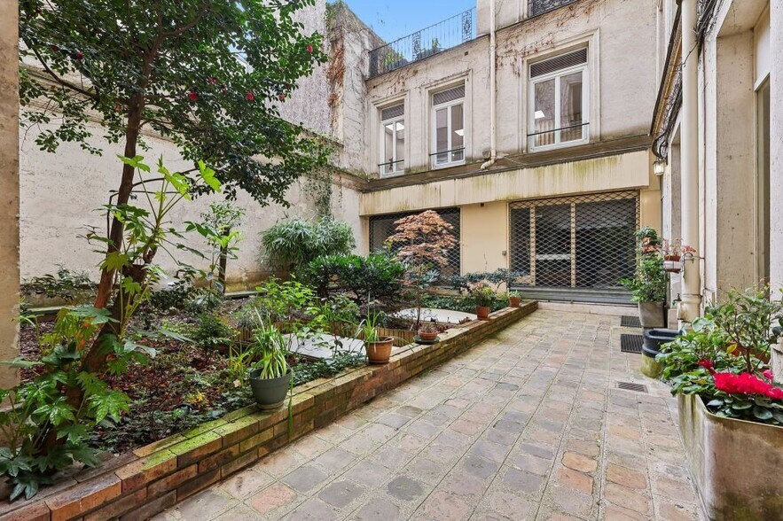 50 Rue De Miromesnil, Paris for lease - Building Photo - Image 2 of 9