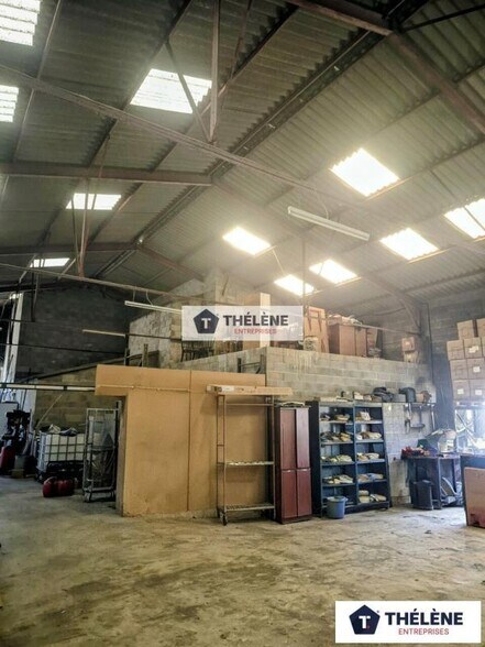 Flex in Saussines for sale - Interior Photo - Image 3 of 5