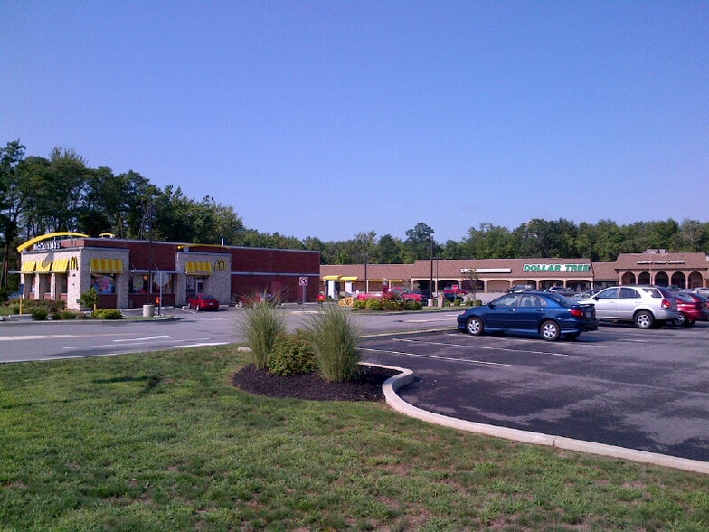 824-866 Suffield St, Agawam, MA à louer - Photo du bâtiment - Image 1 de 4