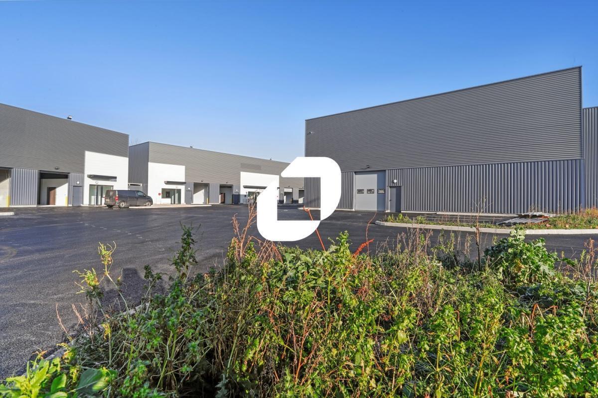 Flex in Savigny-le-Temple for lease Building Photo- Image 1 of 12