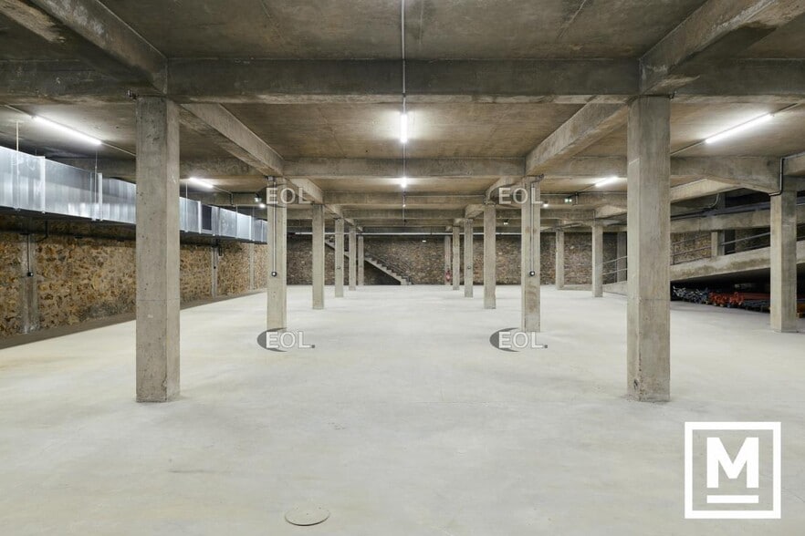 Industrial in Montreuil for lease - Building Photo - Image 3 of 45
