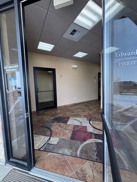 1668 Gleneagles Blvd, Billings, MT à louer - Photo intérieure - Image 2 de 8