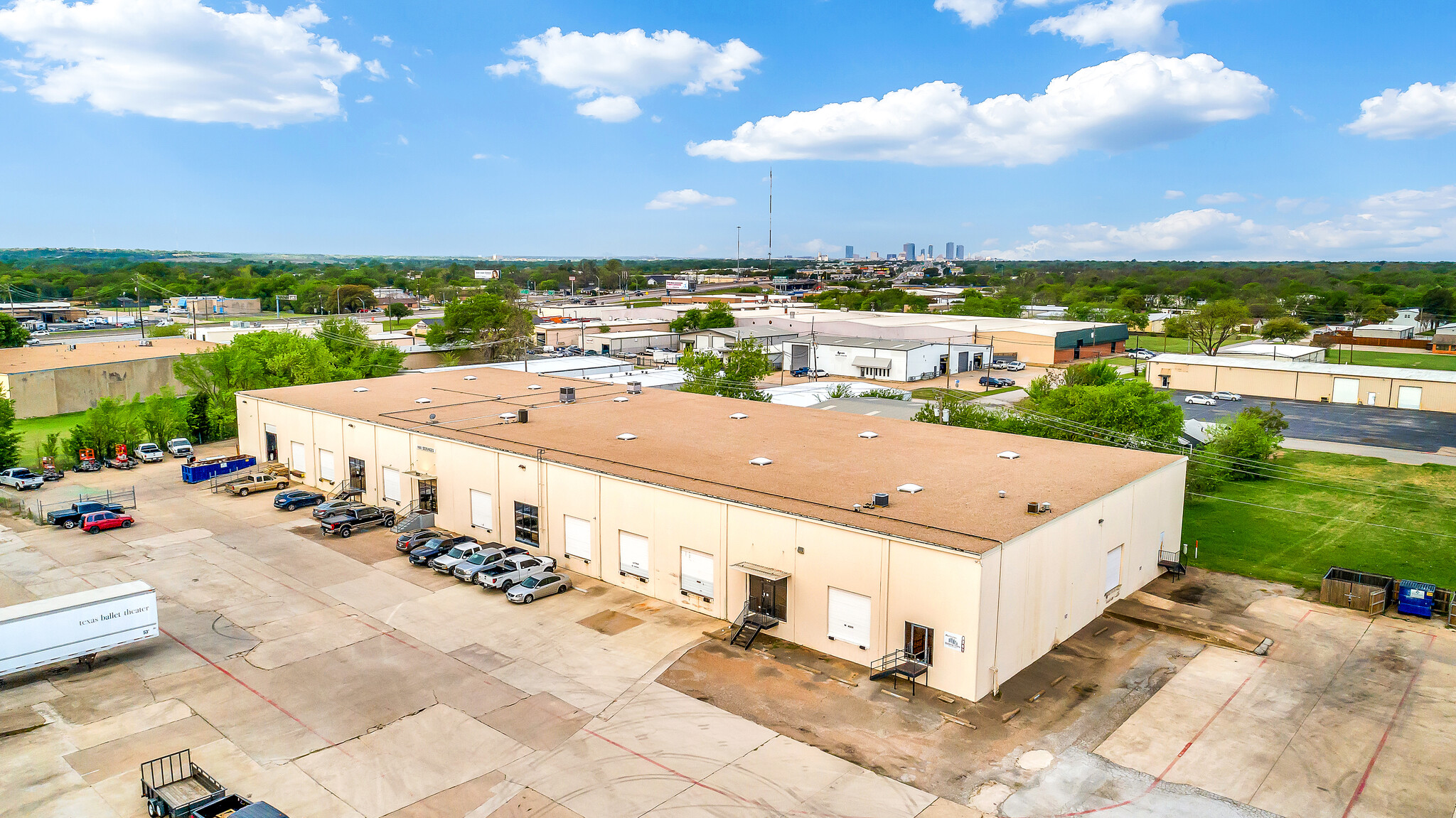 2355 Pecan Ct, Haltom City, TX for lease Building Photo- Image 1 of 35