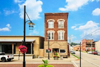 More details for 1097 Jackson St, Dubuque, IA - Retail for Sale