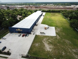 More details for 6511 N Wayside Dr, Houston, TX - Industrial for Sale