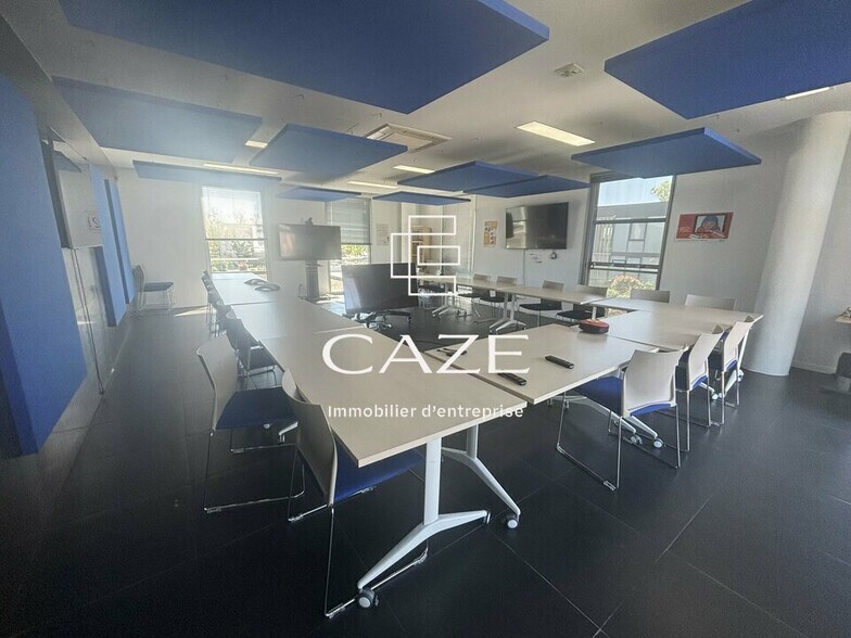 Office in Bruges for sale - Building Photo - Image 2 of 10