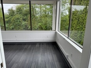 2507 SE Mile Hill Dr, Port Orchard, WA for lease Interior Photo- Image 1 of 2