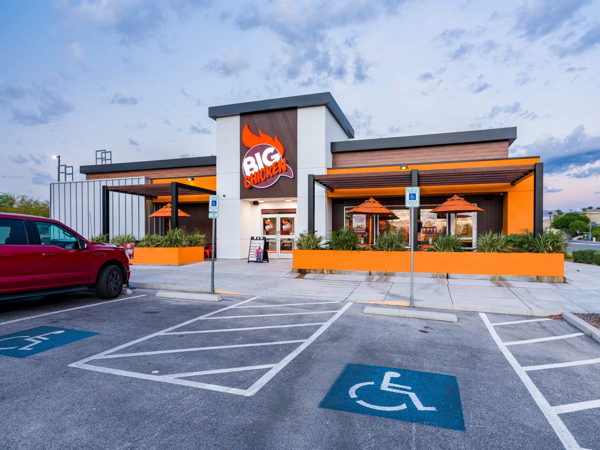 9595 W Tropicana Ave, Las Vegas, NV à louer Photo du bâtiment- Image 1 de 18