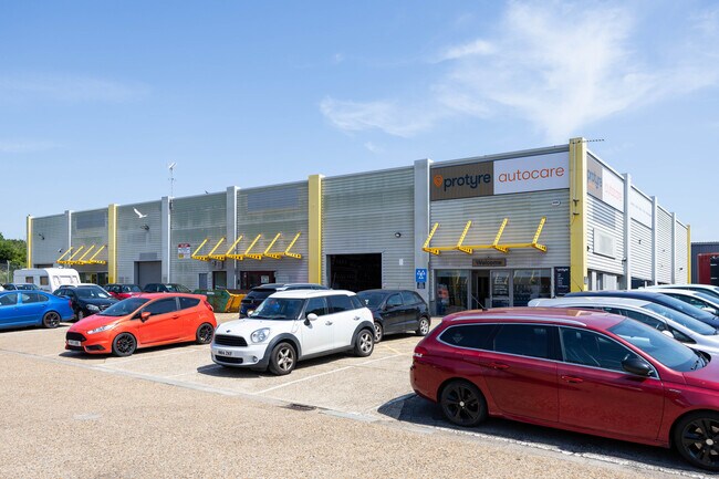 Plus de détails pour 2 Broad Oak Rd, Canterbury - Industriel à louer