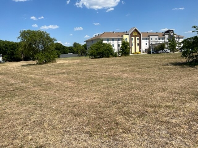 3528 35E, Lancaster, TX à vendre - Photo du bâtiment - Image 1 de 12