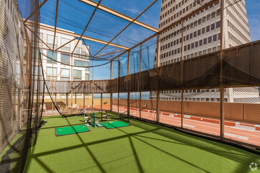 601 Montgomery St, San Francisco, CA à louer - Photo du bâtiment - Image 3 de 11