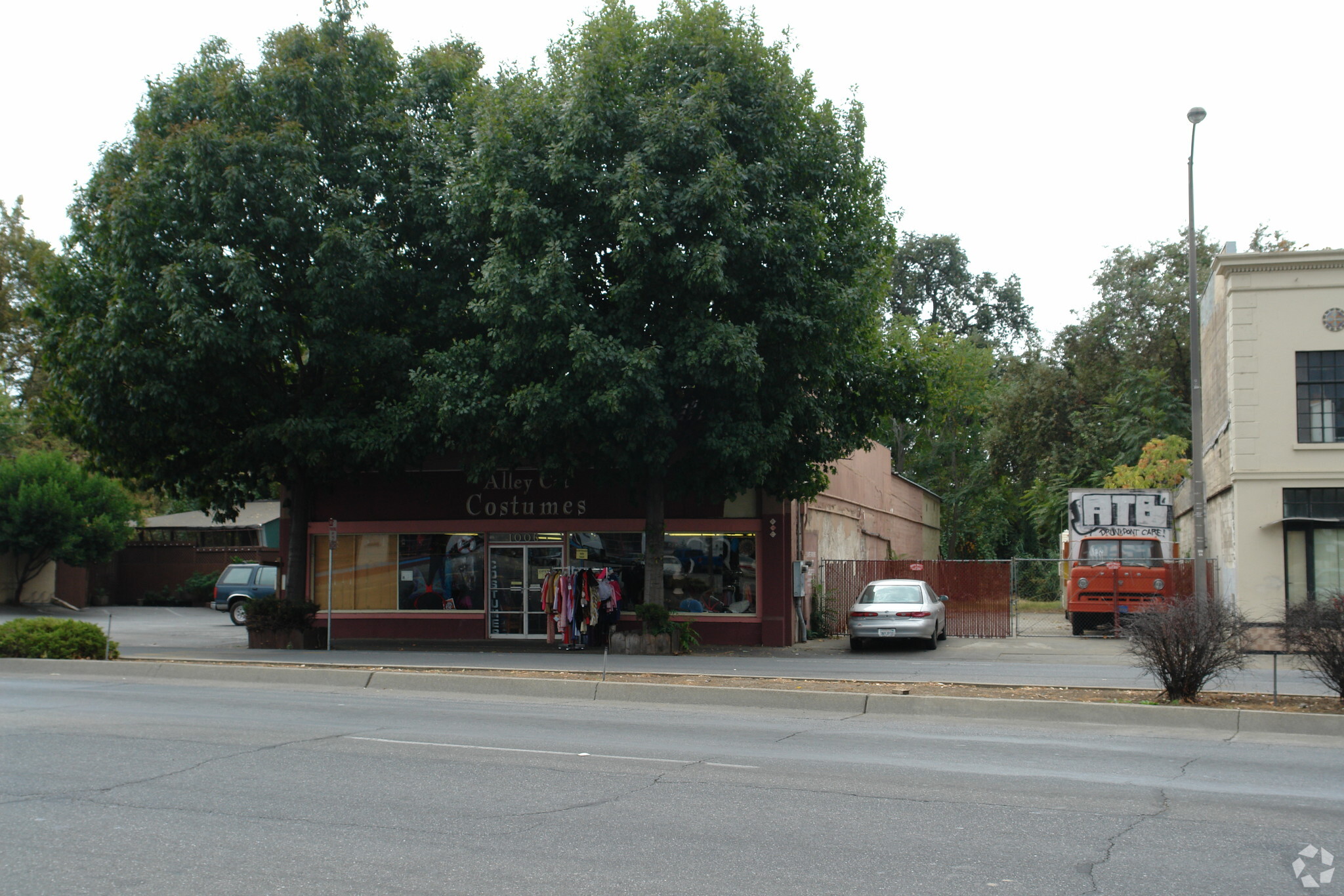 1006-1020 Main St, Chico, CA à vendre Photo principale- Image 1 de 1