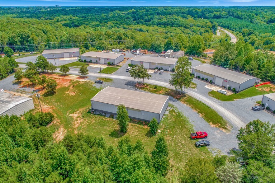 1011 Society Ln, Fort Mill, SC à louer - Photo du bâtiment - Image 3 de 17
