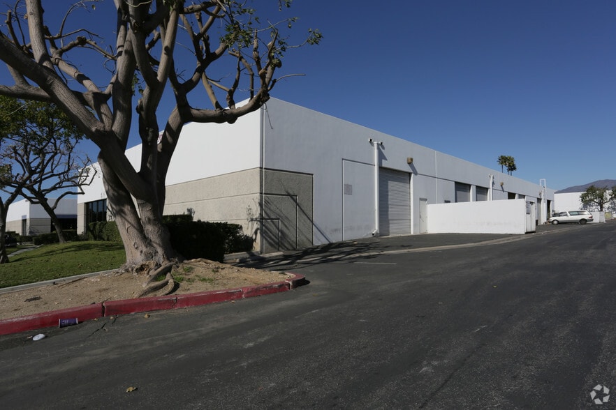 4460 Brooks St, Montclair, CA for lease - Building Photo - Image 3 of 3