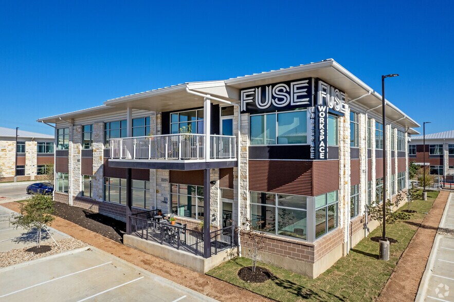 7710 N FM 620 Rd, Austin, TX à louer - Photo du bâtiment - Image 3 de 22