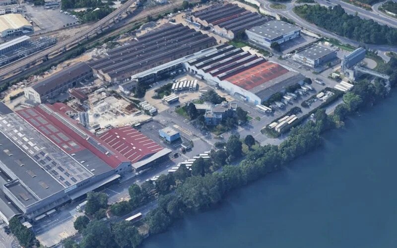 Industrial in Corbeil-Essonnes for lease - Building Photo - Image 2 of 15