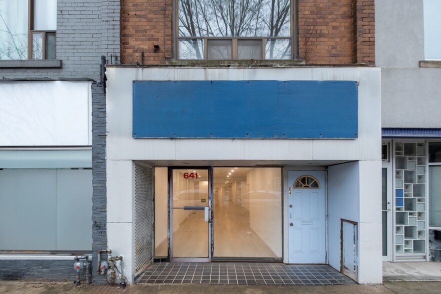641 St Clair Ave W, Toronto, ON for sale - Building Photo - Image 2 of 13