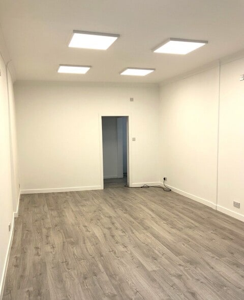 8E-8W Bonnygate W, Cupar à vendre - Photo intérieure - Image 3 de 3