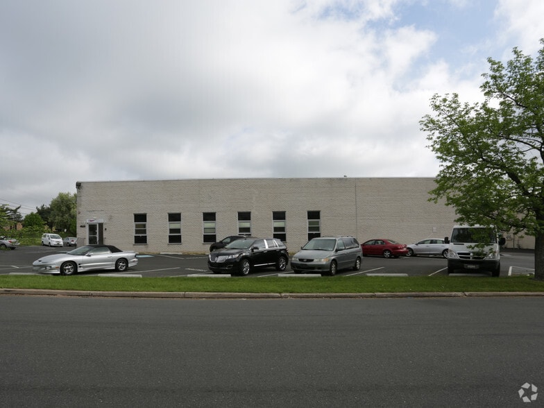 4529 Adams Rd, Bensalem, PA for lease - Building Photo - Image 3 of 4