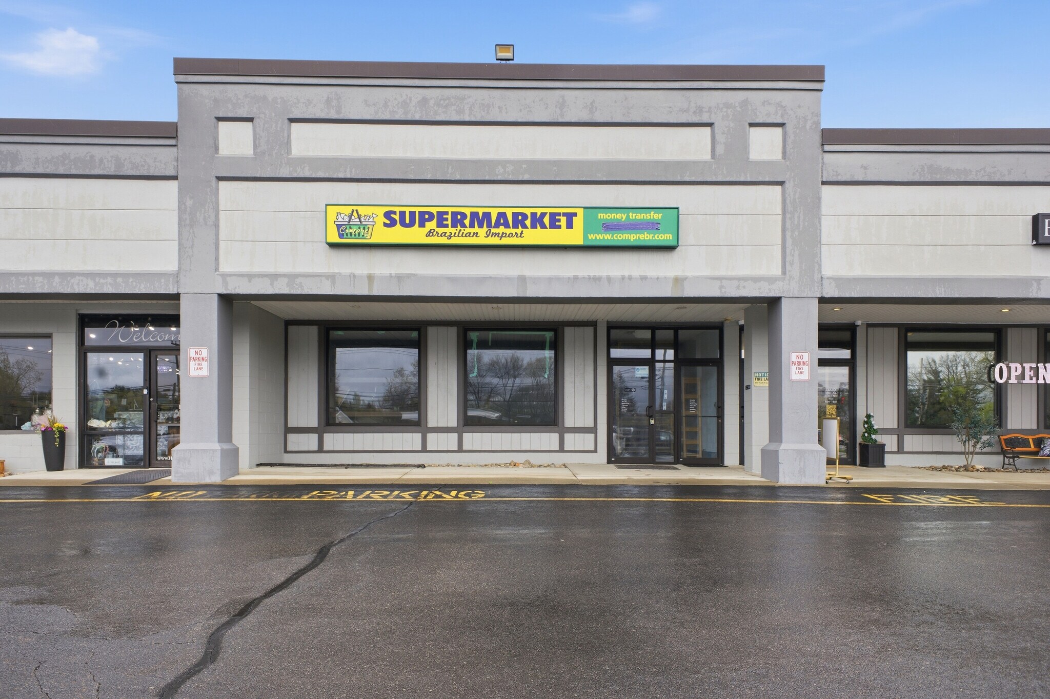 217 Guideboard Rd, Clifton Park, NY for lease Interior Photo- Image 1 of 7