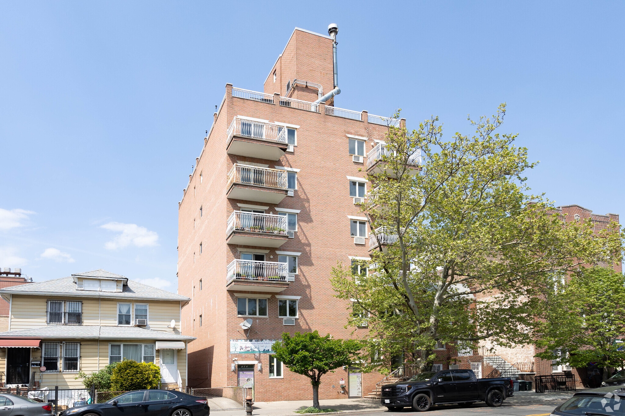 143 Avenue O, Brooklyn, NY for lease Primary Photo- Image 1 of 5