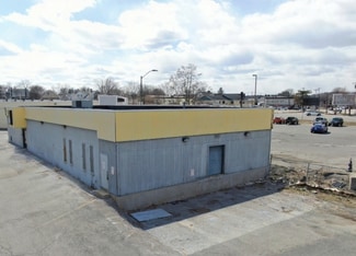 Plus de détails pour 464 Waverley St, Framingham, MA - Commerce de détail à vendre