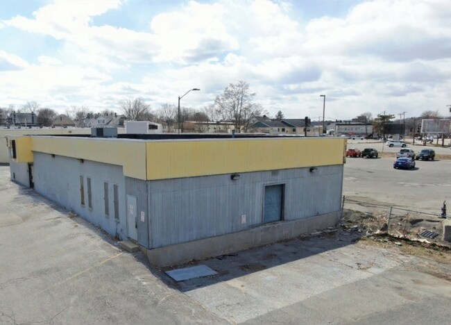 More details for 464 Waverley St, Framingham, MA - Retail for Sale