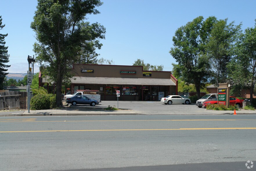 925-927 Broadway, Sonoma, CA à vendre - Photo principale - Image 2 de 5