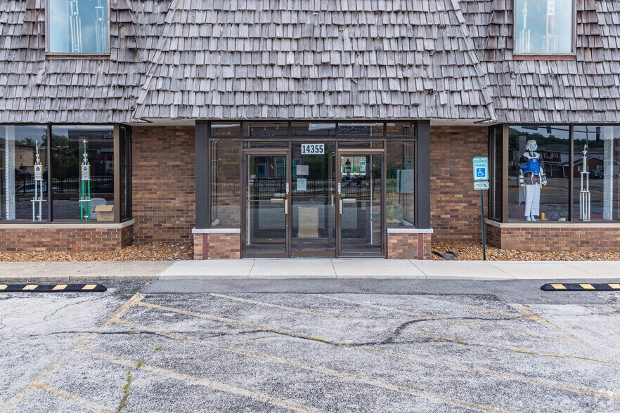 14355 S La Grange Rd, Orland Park, IL à louer - Photo du bâtiment - Image 3 de 4