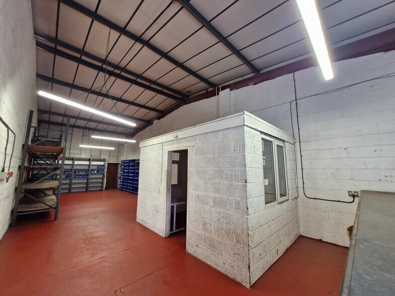Sandall Stones Rd, Doncaster for lease - Building Photo - Image 3 of 4