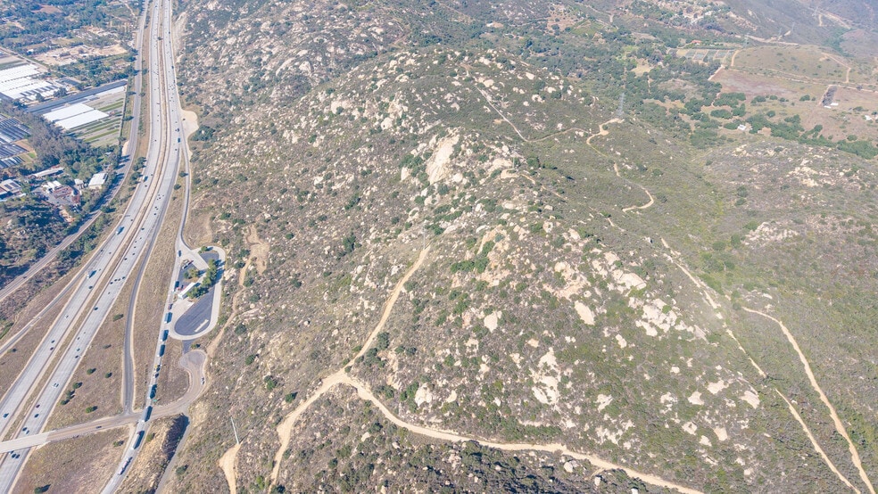 Rainbow Valley Blvd W, Fallbrook, CA for sale - Building Photo - Image 3 of 7