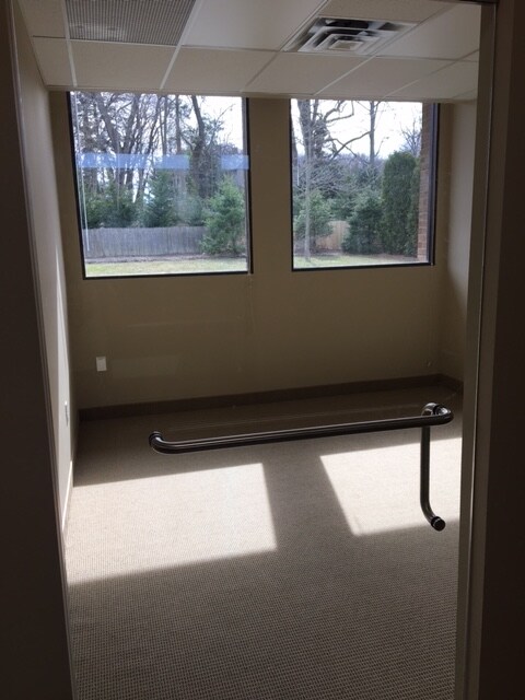 950 Highway 36, Leonardo, NJ for sale Interior Photo- Image 1 of 9