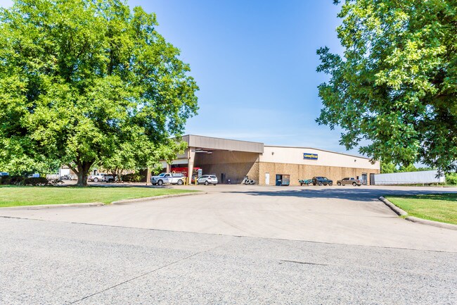Plus de détails pour 7510 Fluid Dr, Little Rock, AR - Industriel à louer