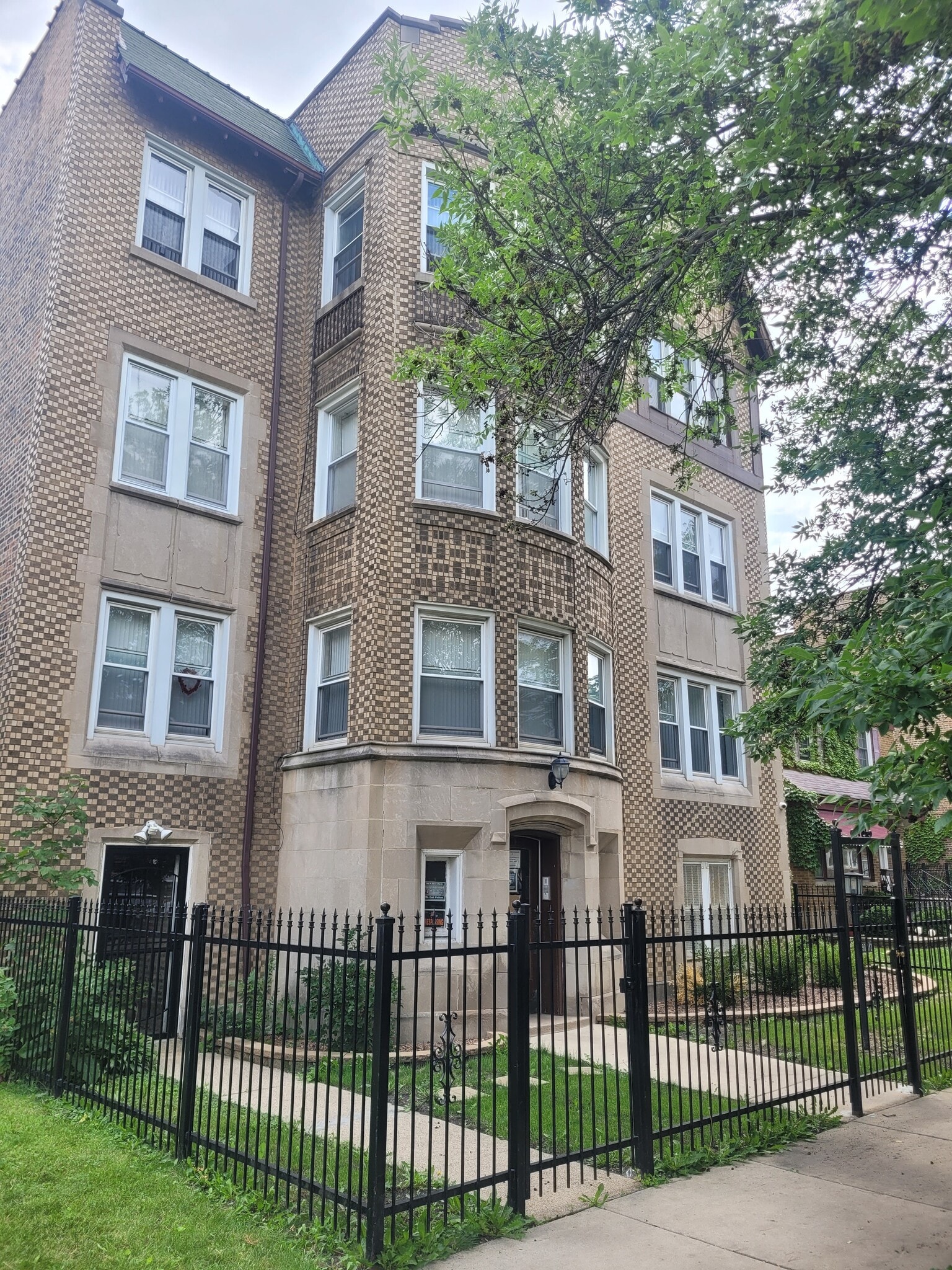 9021-9023 S Justine St, Chicago, IL for sale Primary Photo- Image 1 of 21