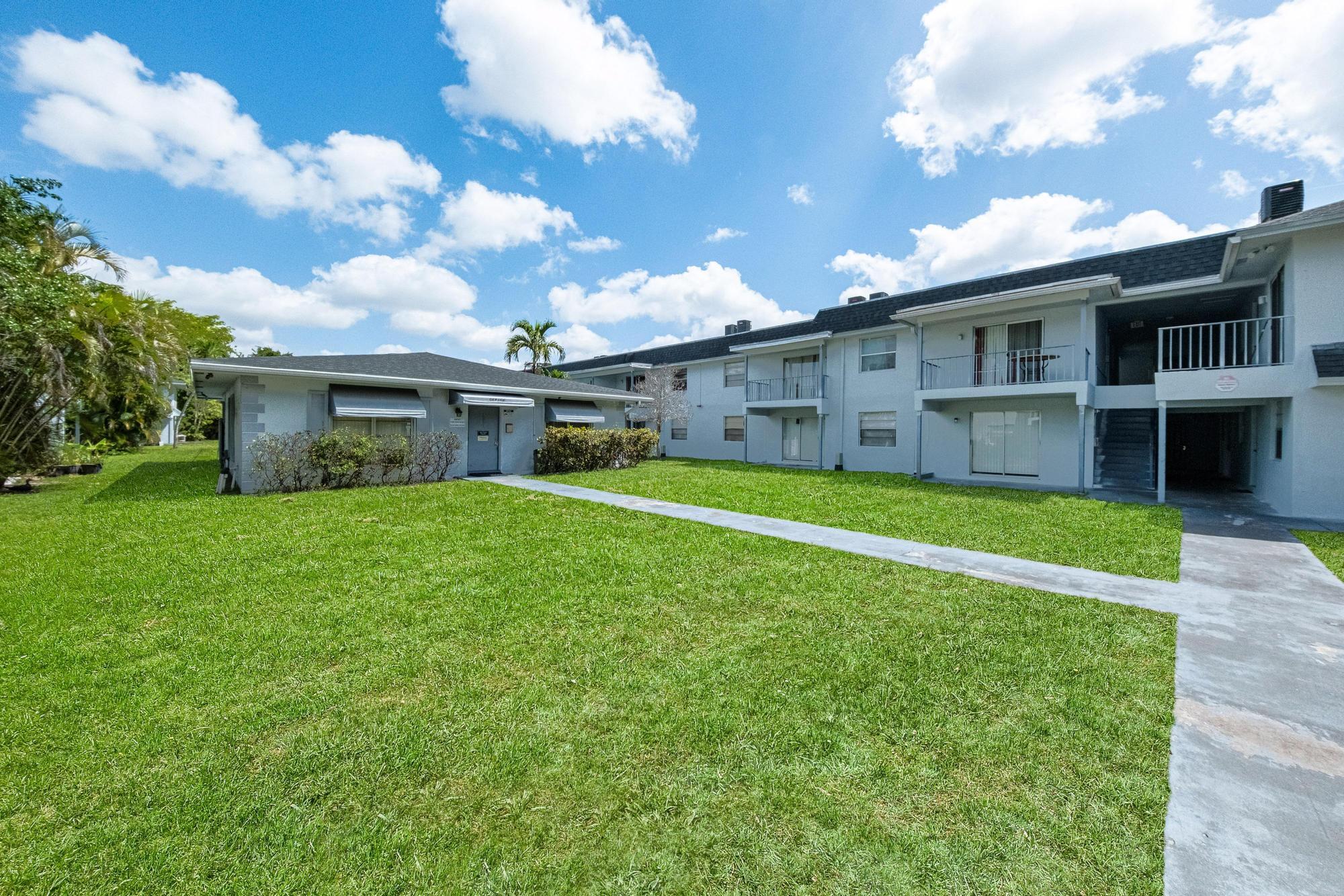 2221 NW 58th Ave, Lauderhill, FL for sale Primary Photo- Image 1 of 41