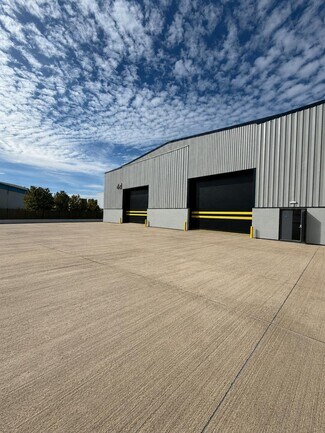 Plus de détails pour Swallowfield Way, Hayes - Industriel à louer