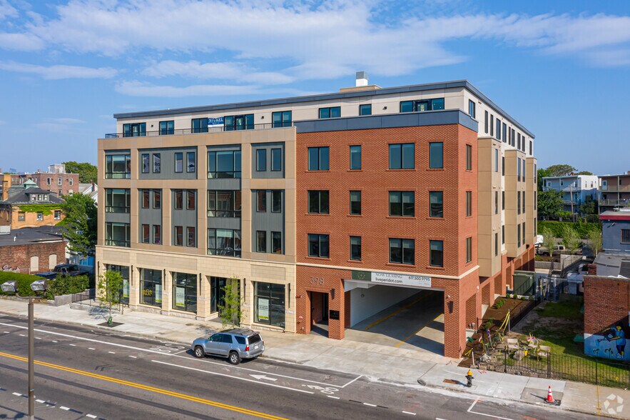 392-398 Cambridge St, Allston, MA for sale - Building Photo - Image 1 of 1