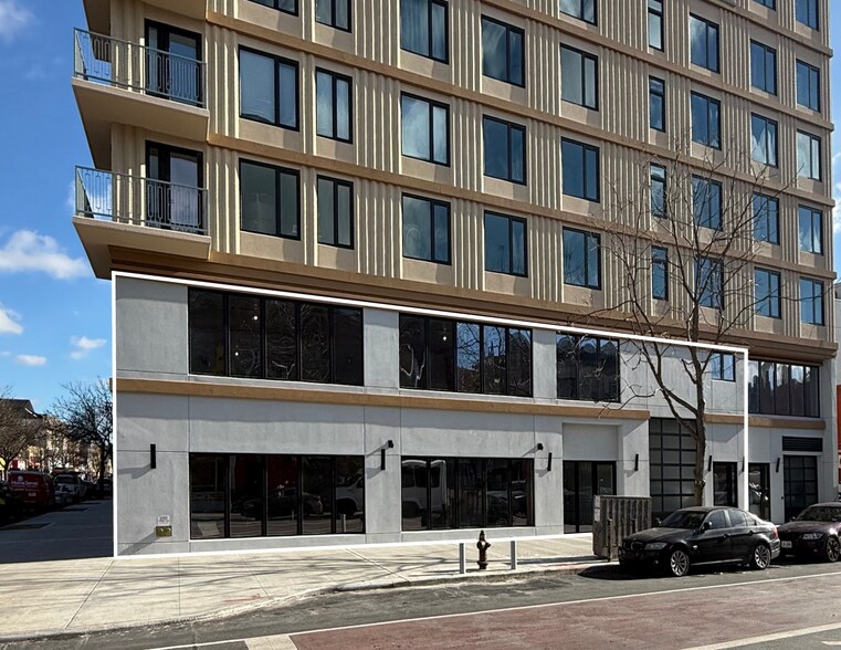 2700 Church Ave, Brooklyn, NY à louer - Photo du bâtiment - Image 2 de 3