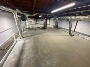 177-235 Cumberland St, Memphis, TN for lease Interior Photo- Image 2 of 11