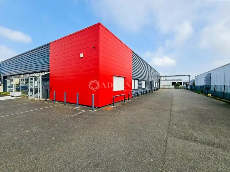 Flex in Saint-Brieuc for lease Building Photo- Image 1 of 4