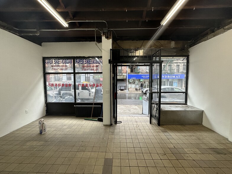 77-79 Madison St, New York, NY for lease - Interior Photo - Image 2 of 8