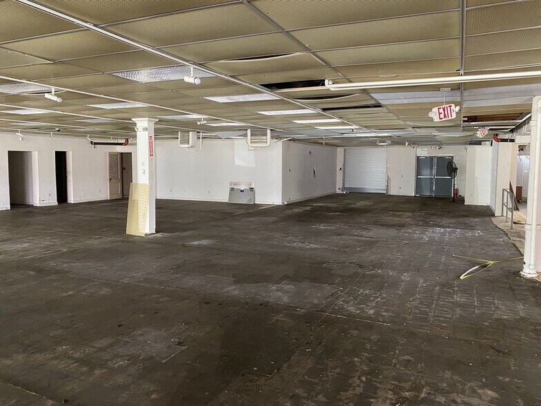 1315 John Fitch Blvd, South Windsor, CT à louer - Photo intérieure - Image 3 de 14
