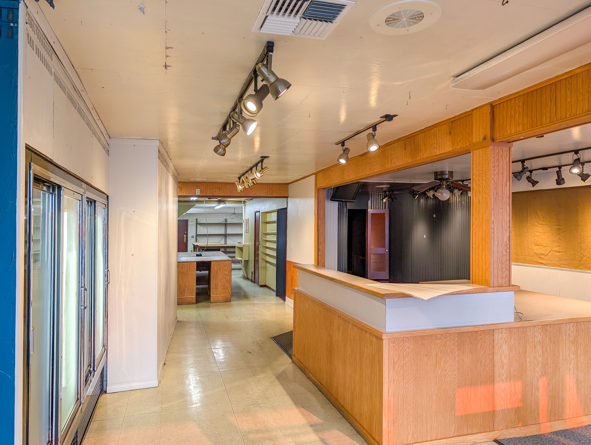 335 N Olympic Ave, Arlington, WA for lease Interior Photo- Image 1 of 8