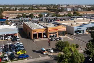 5262 N Blackstone Ave, Fresno, CA - AERIAL  map view
