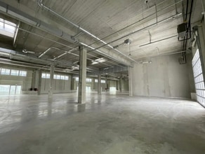 Industrial in Vitry-sur-Seine for lease Interior Photo- Image 1 of 4