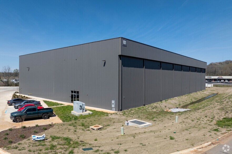 101 Spacegate Dr NW, Huntsville, AL à louer - Photo du bâtiment - Image 2 de 11
