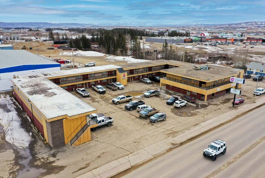 10600 8 St, Dawson Creek, BC à vendre - Photo du bâtiment - Image 2 de 3