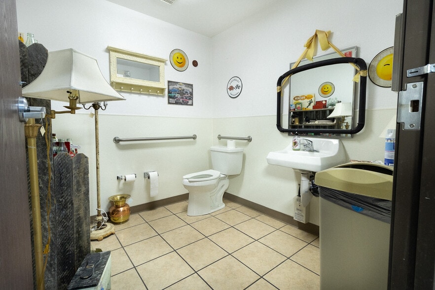 1212 Wyoming St, Boulder City, NV for sale - Building Photo - Image 3 of 58